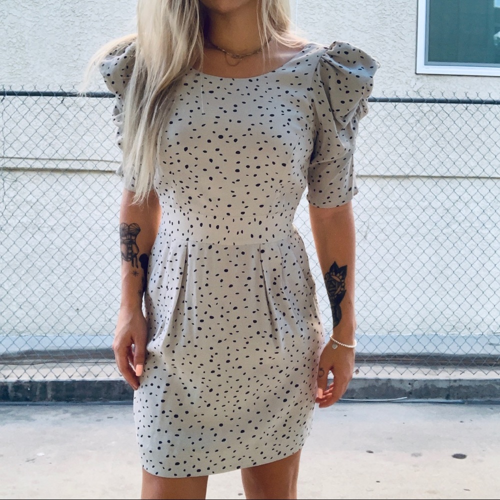 Feminine BCBG Dress : Wedding, Prom and More